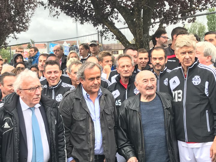 RETOUR AUX SOURCES